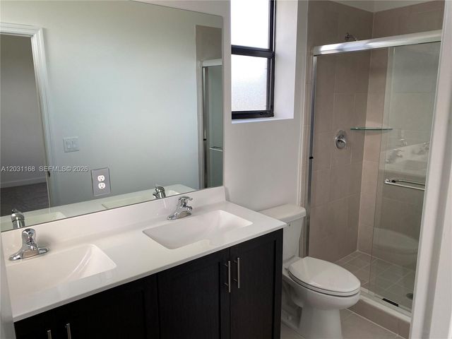 21466 NE 3 Place, Miami, FL 33179