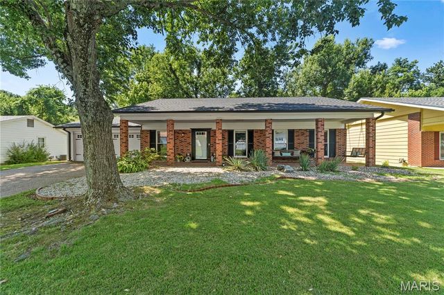 2546 Baltusrol Drive, Unincorporated, MO 63129
