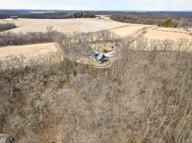 9401 Kahl Road, Black Earth, WI 53515