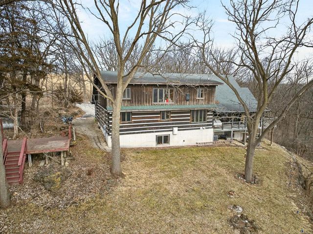 9401 Kahl Road, Black Earth, WI 53515