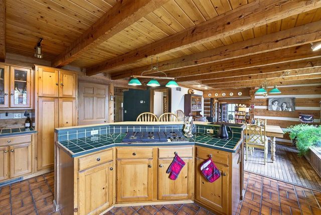 9401 Kahl Road, Black Earth, WI 53515