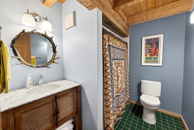 9401 Kahl Road, Black Earth, WI 53515