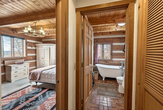 9401 Kahl Road, Black Earth, WI 53515