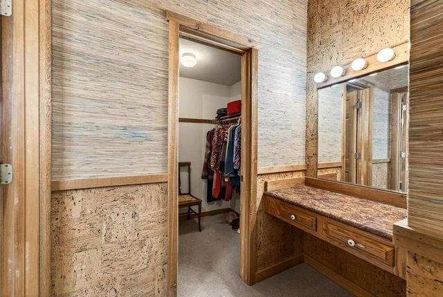 9401 Kahl Road, Black Earth, WI 53515