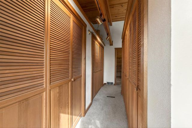 9401 Kahl Road, Black Earth, WI 53515