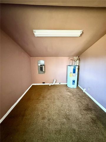 1706 253rd Street, Hiawatha, KS 66434