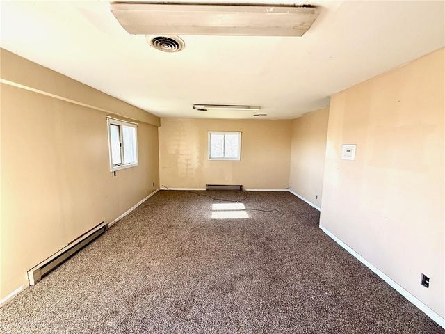 1706 253rd Street, Hiawatha, KS 66434