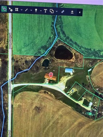 1706 253rd Street, Hiawatha, KS 66434