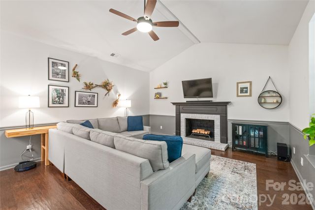 2908 Seton Drive, Matthews, NC 28105