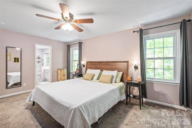 2908 Seton Drive, Matthews, NC 28105