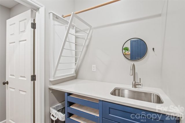 2908 Seton Drive, Matthews, NC 28105
