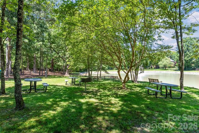 2908 Seton Drive, Matthews, NC 28105