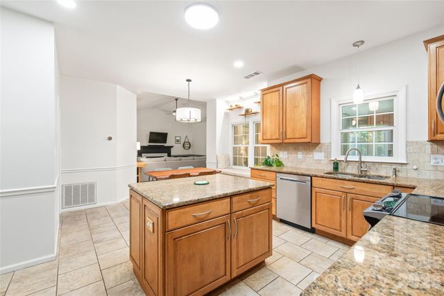 2908 Seton Drive, Matthews, NC 28105