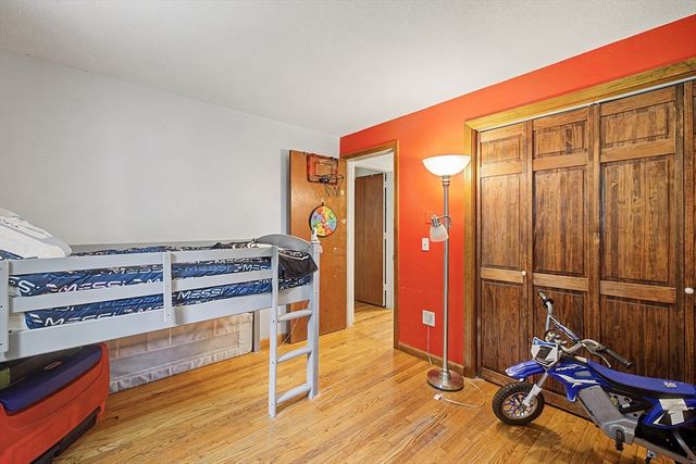 11 Crestview Drive, Hadley, MA 01036