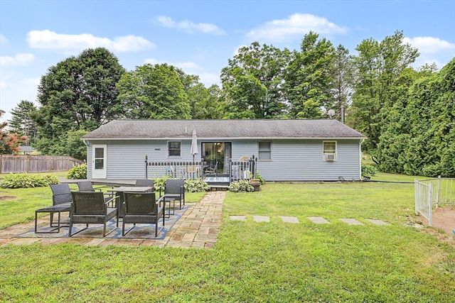11 Crestview Drive, Hadley, MA 01036