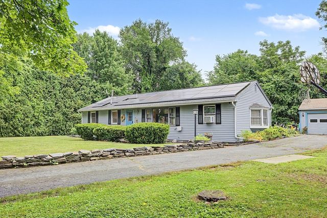 11 Crestview Drive, Hadley, MA 01036