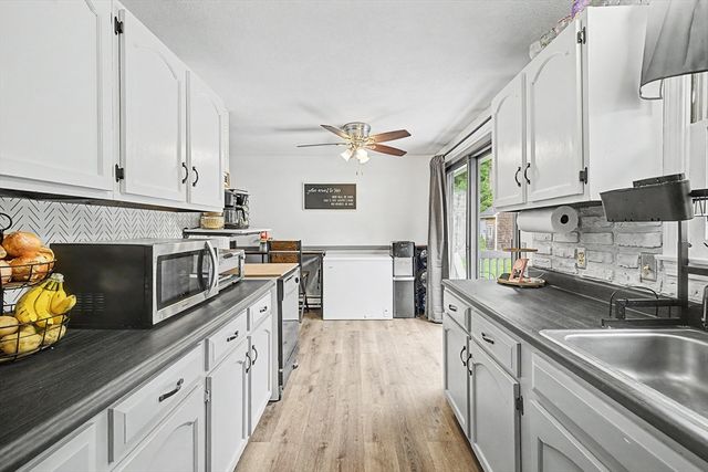 11 Crestview Drive, Hadley, MA 01036