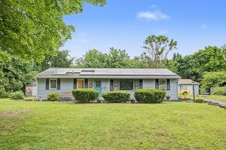 11 Crestview Drive, Hadley, MA 01036