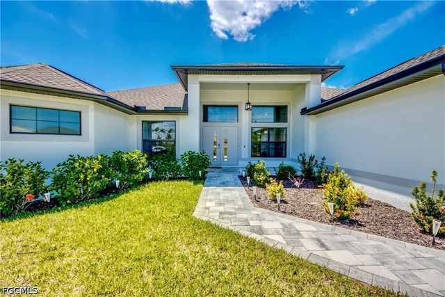 2104 SW 28th LN, Cape Coral, FL 33914