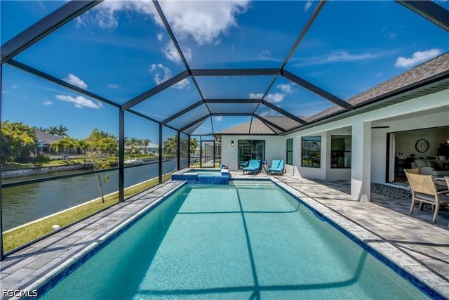 2104 SW 28th LN, Cape Coral, FL 33914