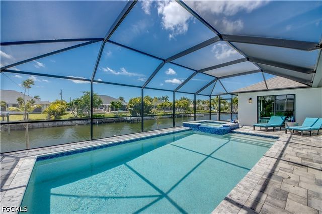2104 SW 28th LN, Cape Coral, FL 33914