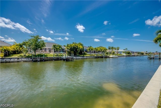 2104 SW 28th LN, Cape Coral, FL 33914