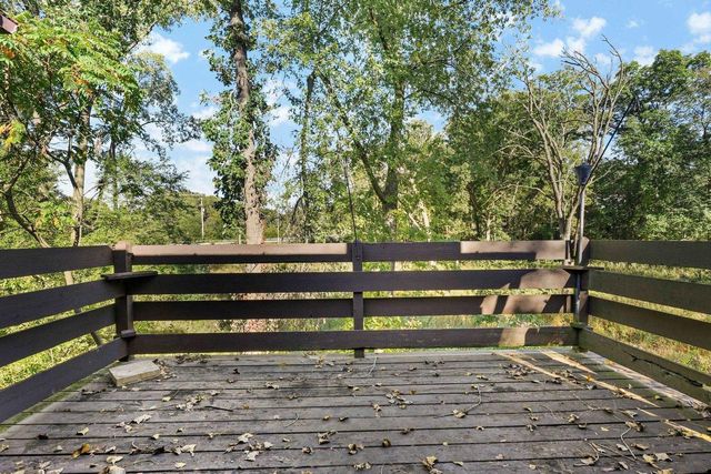 15 Hickory Hollow Drive, Madison, WI 53705