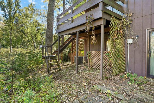 15 Hickory Hollow Drive, Madison, WI 53705