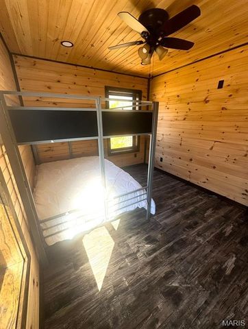 1067 Forest Road 4811, Doniphan, MO 63935