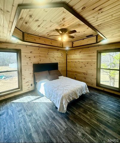 1067 Forest Road 4811, Doniphan, MO 63935