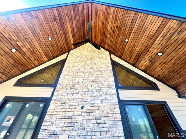 1067 Forest Road 4811, Doniphan, MO 63935