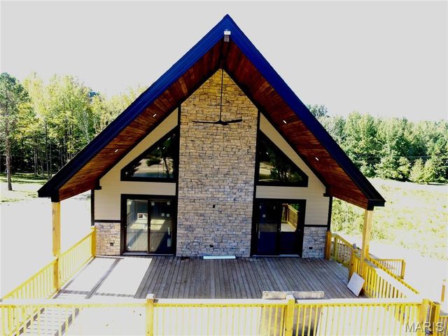 1067 Forest Road 4811, Doniphan, MO 63935