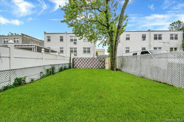 2810 Harding Avenue, Bronx, NY 10465