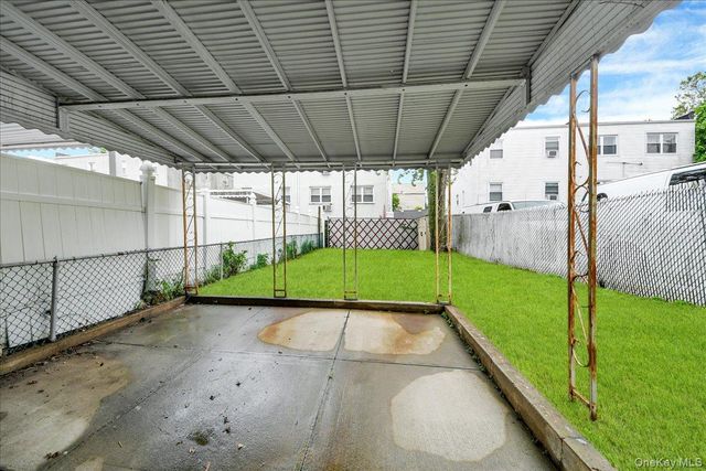 2810 Harding Avenue, Bronx, NY 10465