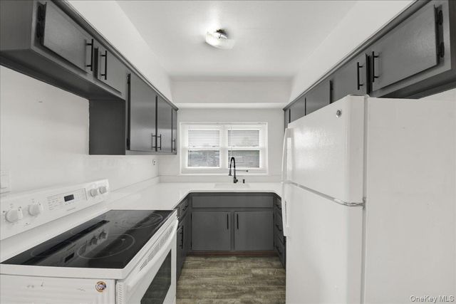 2810 Harding Avenue, Bronx, NY 10465