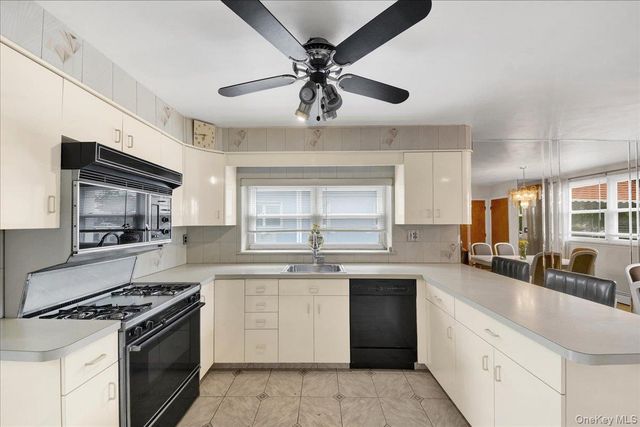 2810 Harding Avenue, Bronx, NY 10465