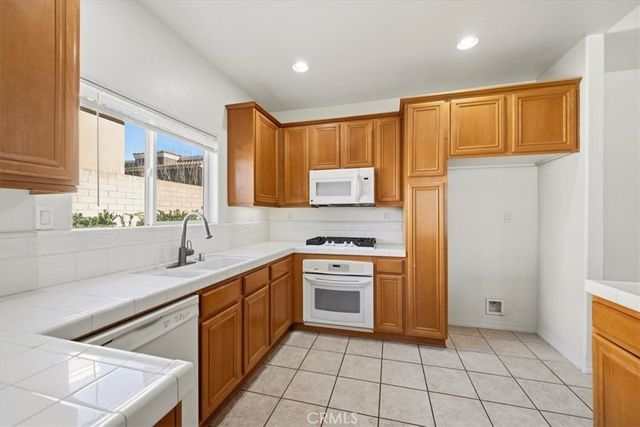 427 Taunton Drive, Santa Maria, CA 93455