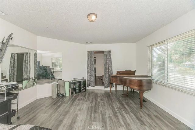 6326 N Bergeron, Fresno, CA 93704