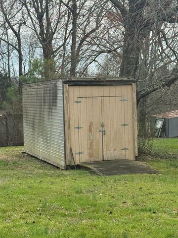 1037 Tunnel Hill Road, Tunnel Hill, GA 30755