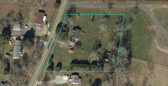 1037 Tunnel Hill Road, Tunnel Hill, GA 30755