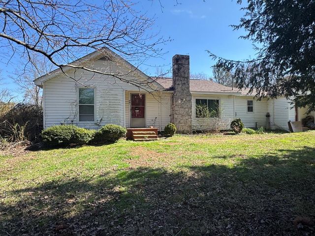 1037 Tunnel Hill Road, Tunnel Hill, GA 30755