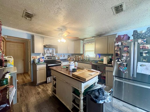 1037 Tunnel Hill Road, Tunnel Hill, GA 30755