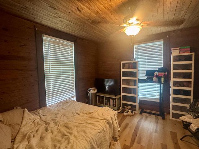 1037 Tunnel Hill Road, Tunnel Hill, GA 30755