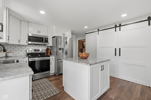 3480 Carolina Street, Columbus, IN 47203