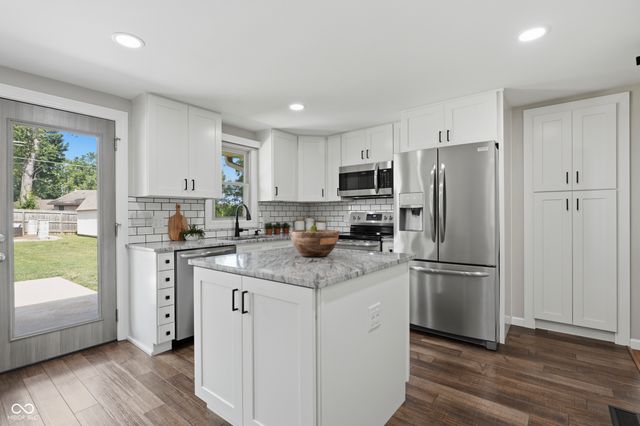 3480 Carolina Street, Columbus, IN 47203