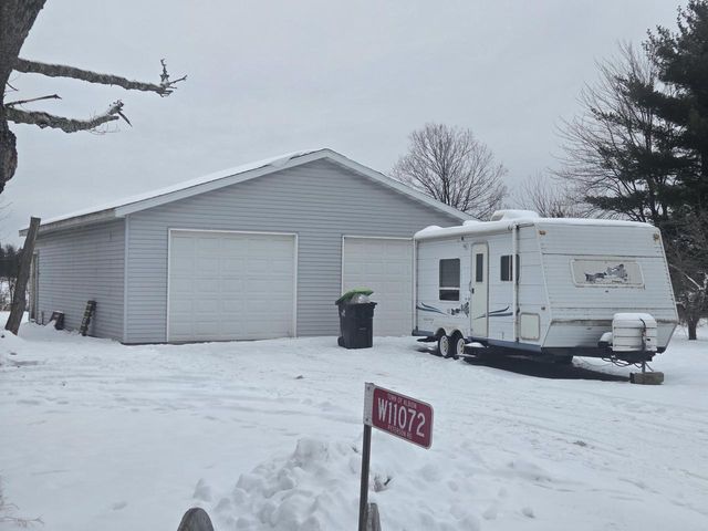 W11072 Peterson ROAD, Black River Falls, WI 54615