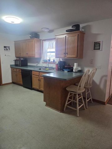 W11072 Peterson ROAD, Black River Falls, WI 54615