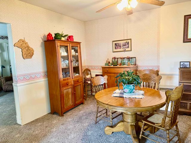 2298 W Hayes Road, Ithaca, MI 48847