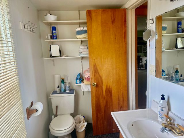 2298 W Hayes Road, Ithaca, MI 48847