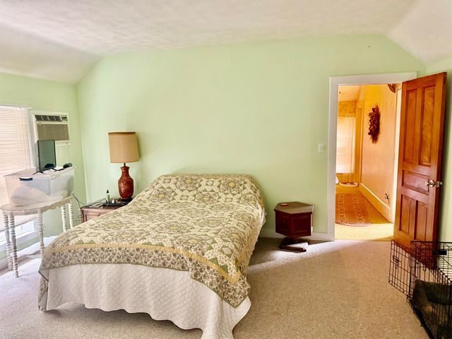 2298 W Hayes Road, Ithaca, MI 48847
